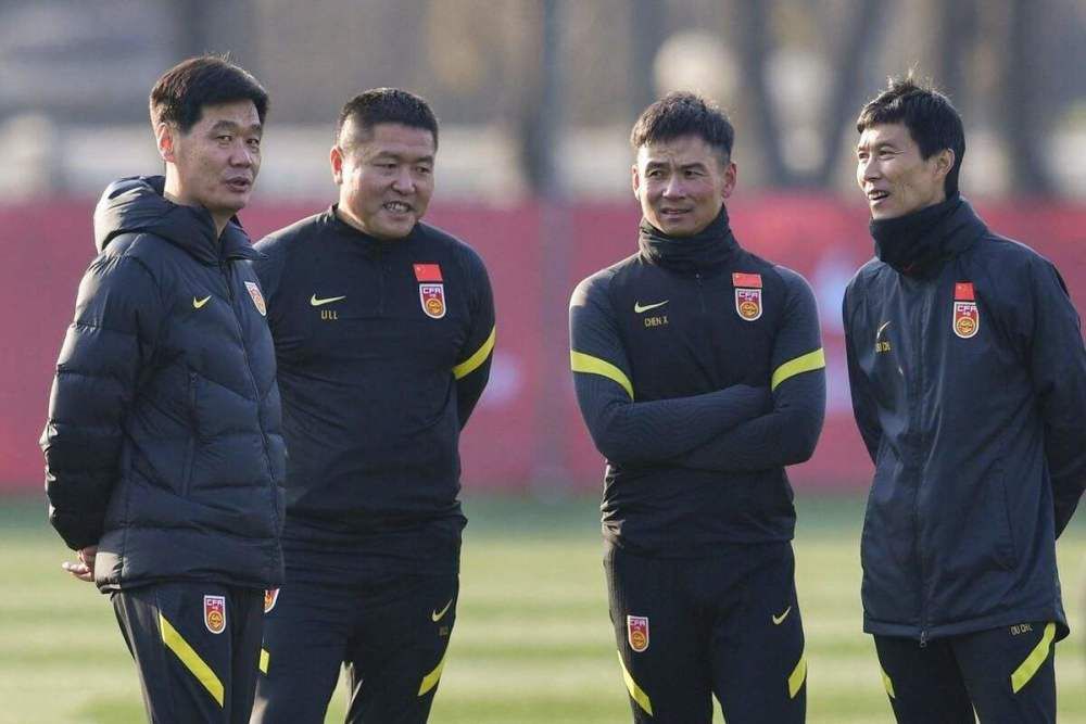 少妇看av一二三区